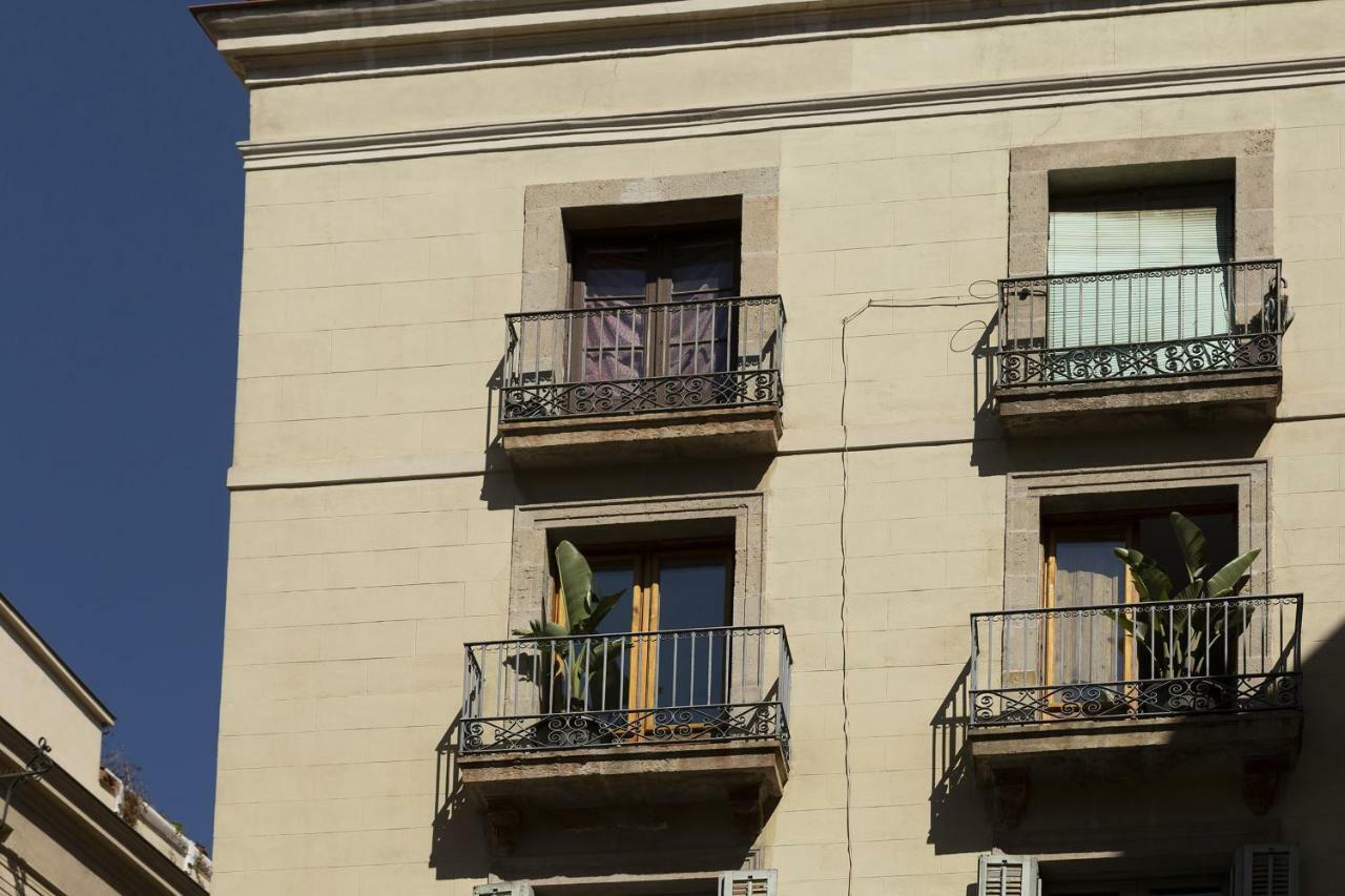 Hostal Sol Y K Barcelona Exterior photo
